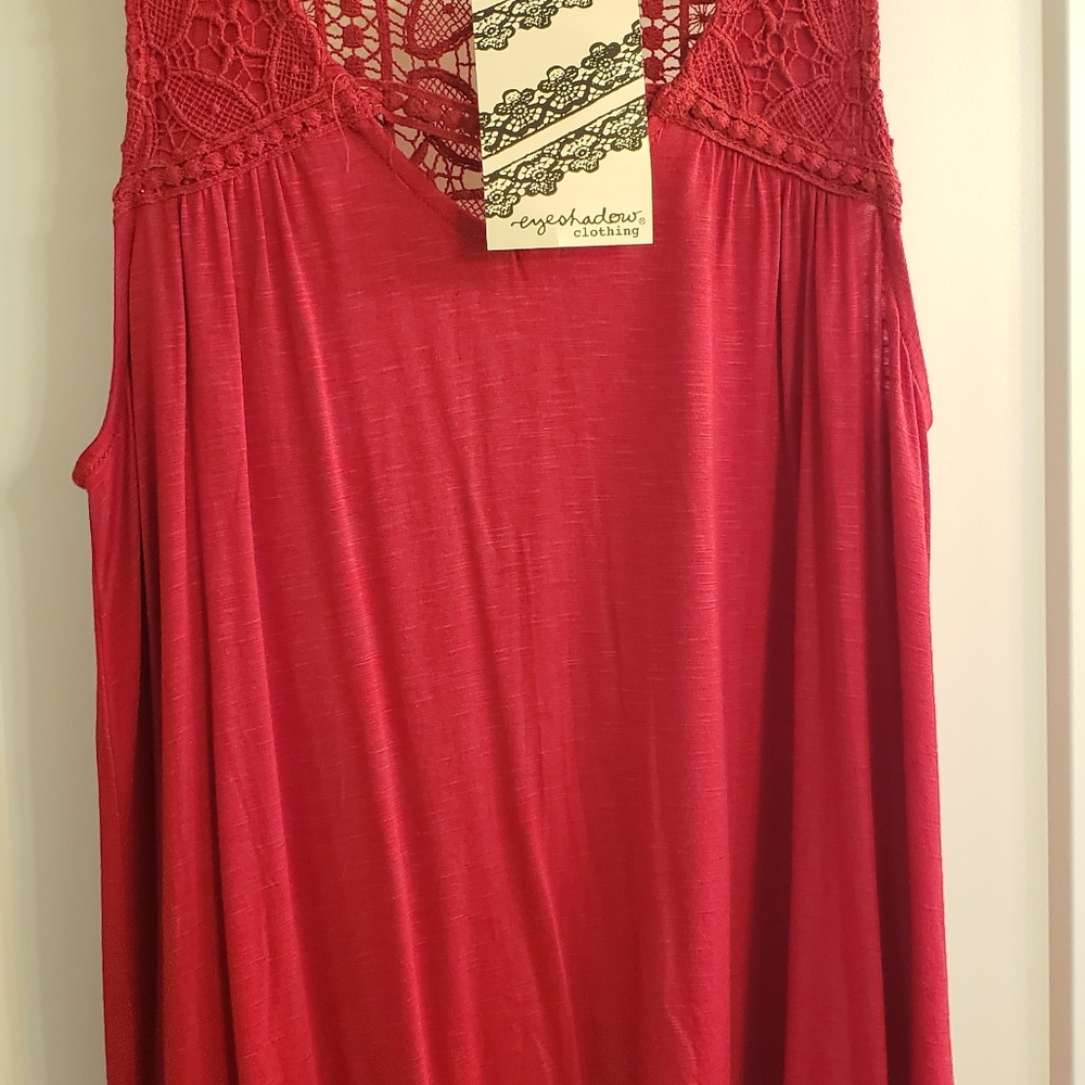 Eyeshadow Tank top